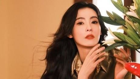 張柏芝狀態驚人！機場霸氣請喝咖啡超寵粉