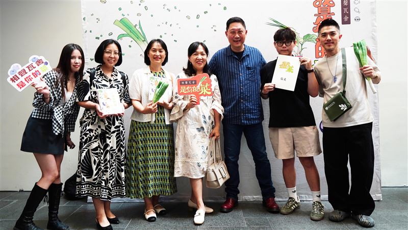 相聲瓦舍尬高餐大!素人登台秀台風