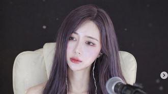 甜美歌手驟逝得年27歲　最後貼文惹鼻酸