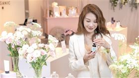 從被法國大廠放鳥到擊敗英美奪金！艾莉絲純淨保養逆襲國際。（圖／品牌提供） 