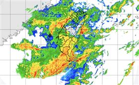中央氣象署今（9）日13時50分發布豪雨特報。（圖／氣象署）