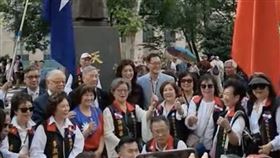 鄭麗文訪中華公所（圖／國民黨提供） 