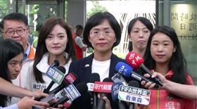 民進黨新北市長參選人蘇巧慧陪同行政院長卓榮泰訪視新莊聯合辦公大樓各進駐機關員工子女非營利幼兒園（圖／翻攝畫面）