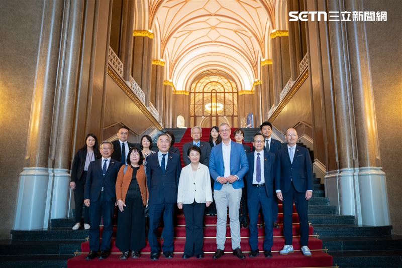 深化台德交流!盧秀燕率團拜訪柏林市政府