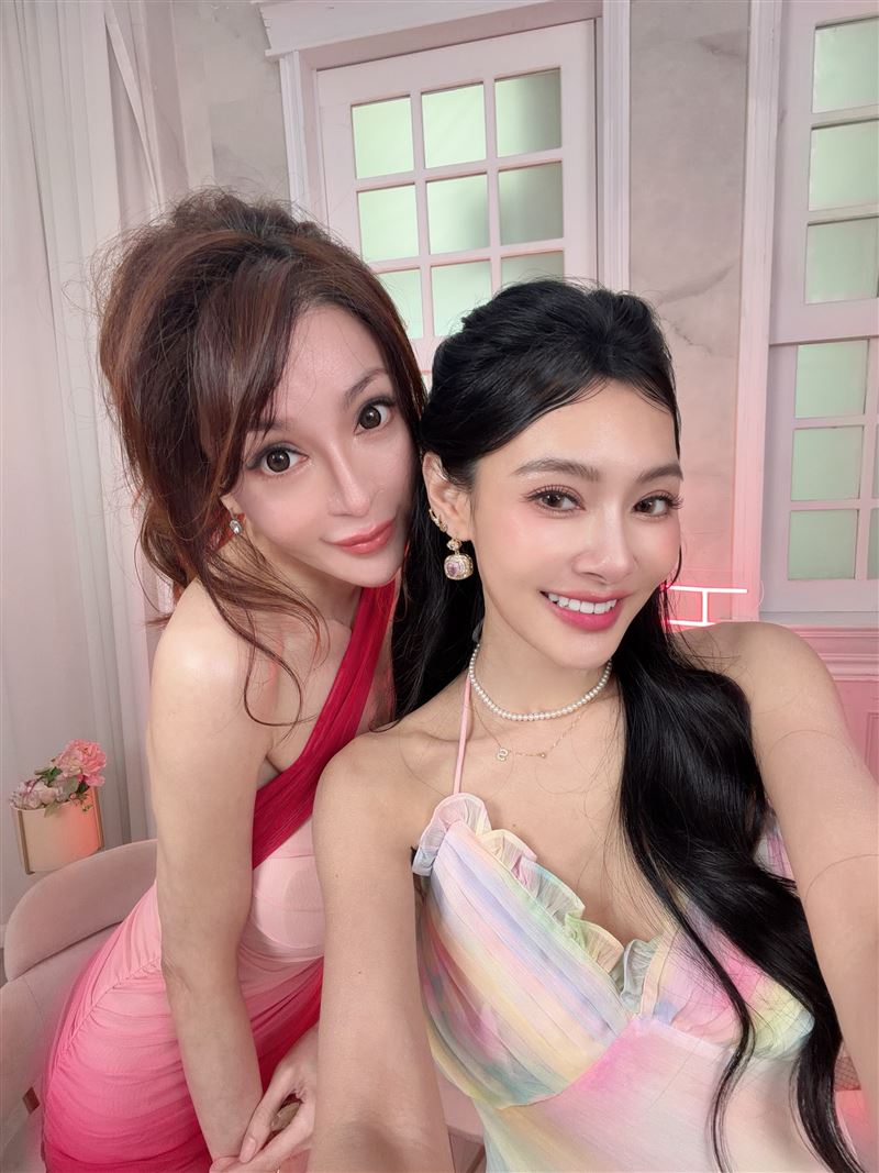 王思佳（右）與徐至琦同框錄新節目。（圖／源鑛娛樂提供）