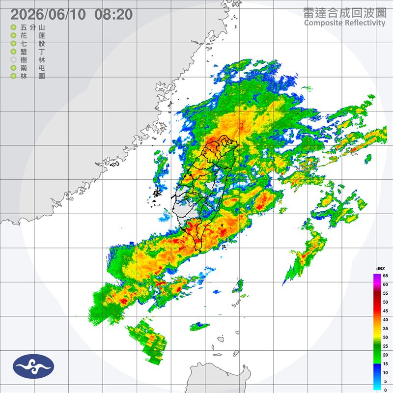 氣象署持續在今(10)天08:20發布豪雨特報。(圖/翻攝自氣象署官網)