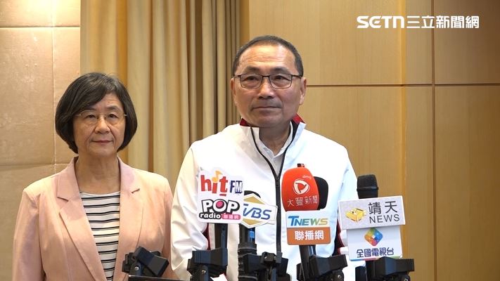 新北市長侯友宜受訪稱讚江怡臻是一個認真、負責、願意承擔責任的好議員。（圖／翻攝畫面）