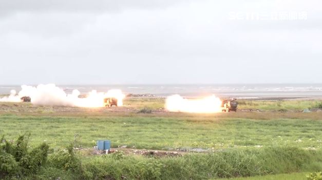 「海馬士」首度西海岸實彈射擊，震撼畫面曝光（圖／翻攝畫面）