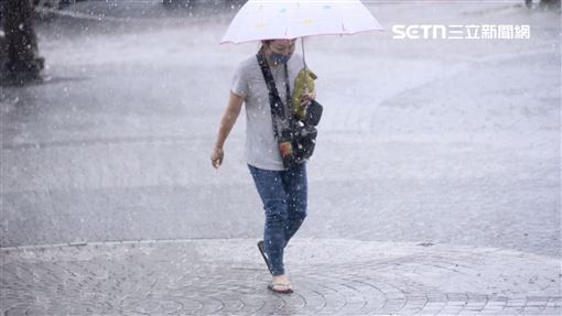 2天半雨量「半個台灣紫爆」　南部人嗨翻