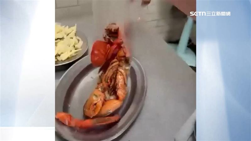 獨/警專午餐驚見2千隻龍蝦 學生驚呆