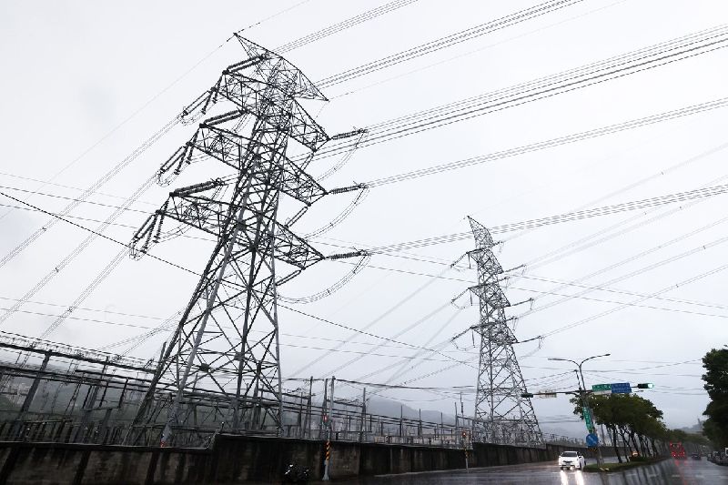 台電估今年半導體用電量520億度,2035年增至1100億度。(台電提供)