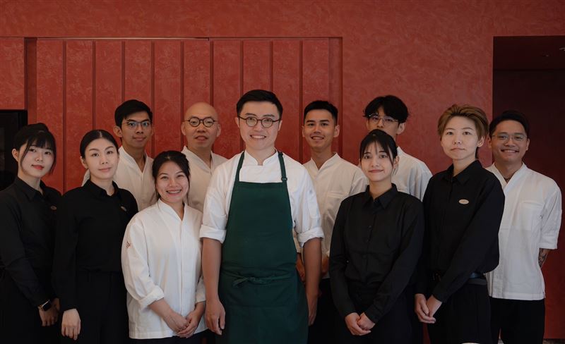 行政主廚邱一中(Steve Chiu)領軍,攜手《Cho Restaurant 秋 法餐》團隊,以「港都烈日下的無國界盛夏」為題,於即日起正式呈現全新菜單。(圖/飯店旅宿業者提供)