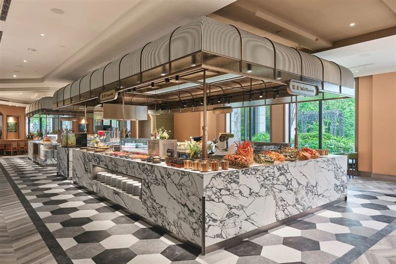 新竹高人氣自助餐-莫內饗宴,餐檯主要分為7大餐區,集合了歐陸百年經典料理與台灣在地風味。(圖/飯店旅宿業者提供)