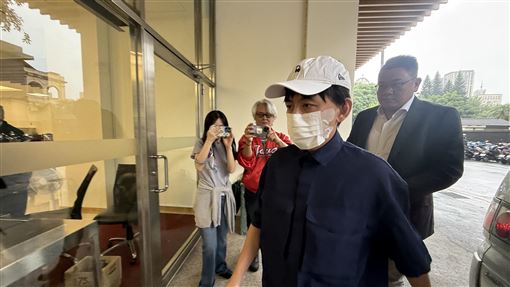黃子佼今現身北檢！啟動「4年保護管束」