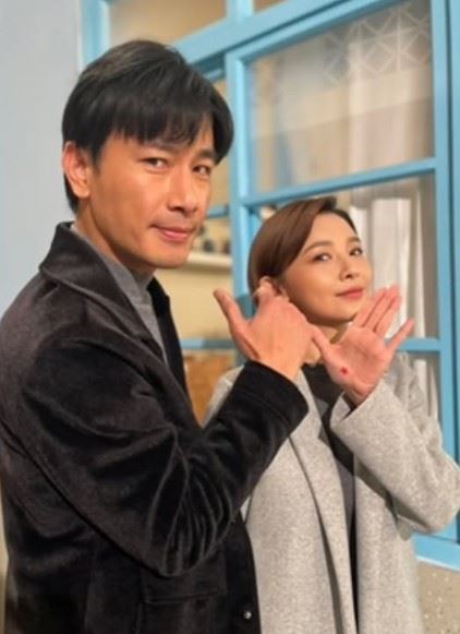 吳婉君今日在社群平台上分享與傅子純過往合作期間的合照。(圖/翻攝自IG @cocco__wu)