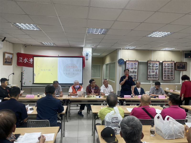淡水警分局日前針對淡水大拜拜,廣邀相關單位召開「淡水清水巖遶境行動公約座談會」。(圖/翻攝畫面)