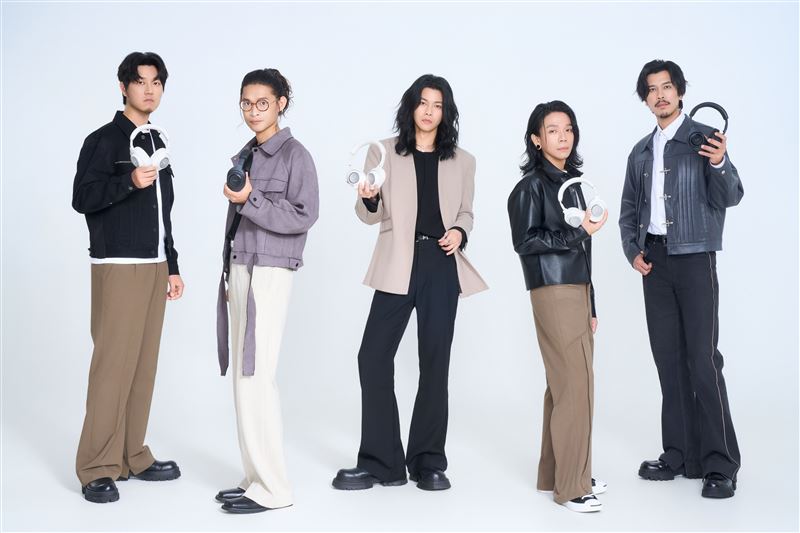 「麋先生 MIXER」擔任全球知名樂器品牌全罩式耳機年度音樂大使。(圖/相信音樂提供)