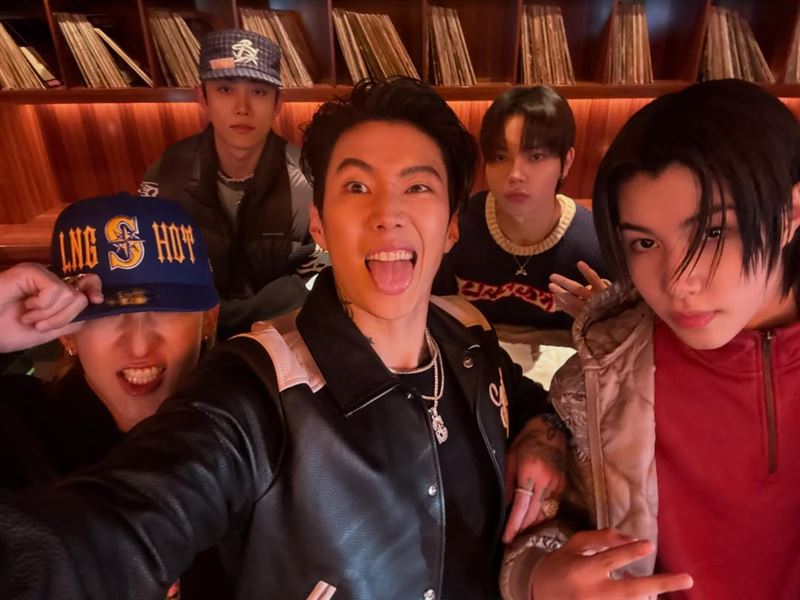 Jay Park跟LNGSHOT感情超好。（圖／翻攝自IG @moresojuplease）