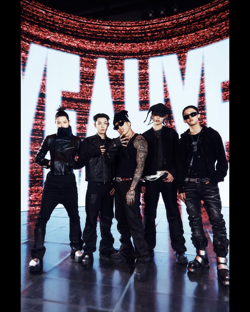 LNGSHOT是Jay Park（中）於2026年推出的四人男子團體。（圖／翻攝自IG @moresojuplease）