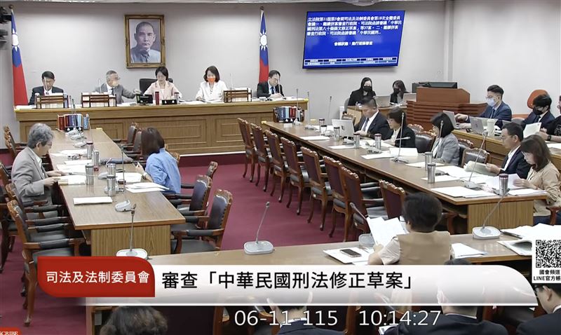 兒少性侵追訴被害人20歲開始算 初審通過