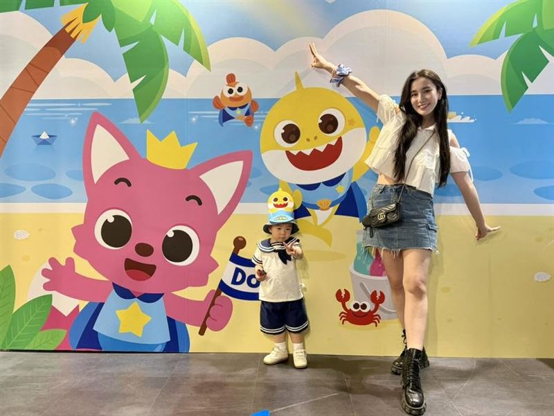 Apple大讚「神隊友展覽」讓兒子八寶回家秒入睡。(圖/翻攝自Apple IG)