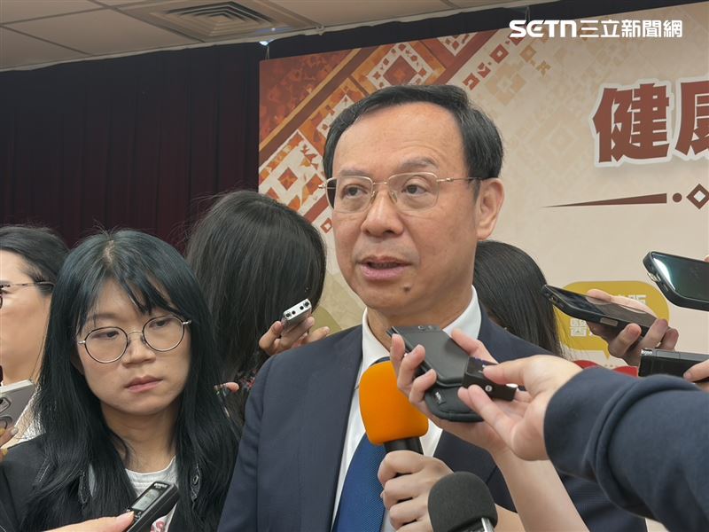 石崇良回應納HTA評估，預計年底應該會有評估結果，再做最後的政策決定。（圖／記者簡浩正攝影）