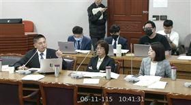 翁曉玲提案縮短羈押時間，檢察官出身的同黨立委吳宗憲不支持。（圖／翻攝畫面）