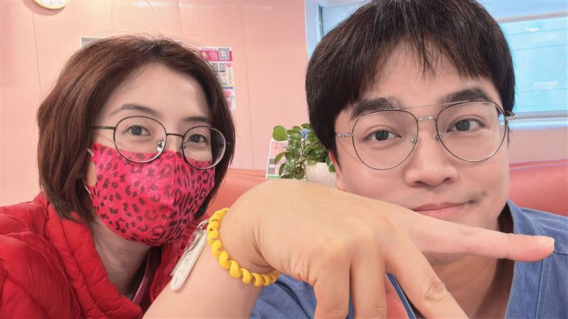 李亮瑾與張峰奇結婚約8年。(圖/翻攝自李亮瑾臉書)