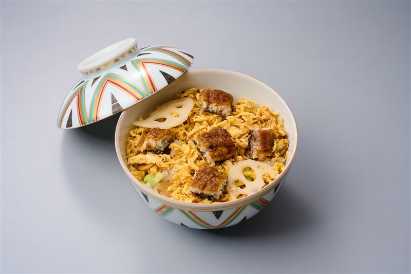 飯物-鰻魚散壽司蒸飯。（圖／品牌業者提供）