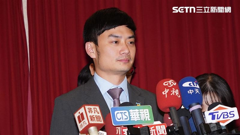 殷瑋頻槓綠議員 藍嗨喊:他是新一代戰神