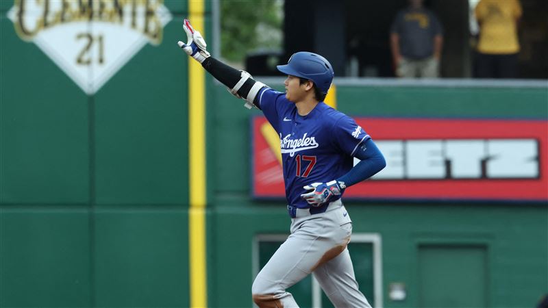 大谷翔平連2場開轟 左膝現傷勢提前退場