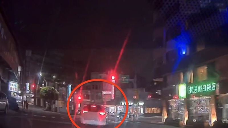 警匪追逐畫面曝!毒駕男連闖紅燈害3命