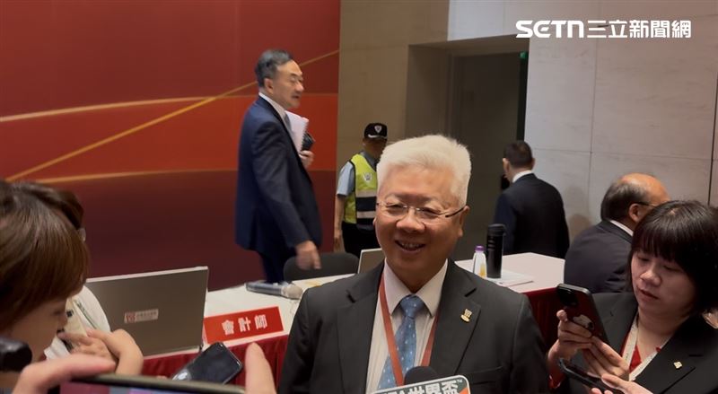 台新證券與元富證券完成合併後，4月初曾發生APP當機及系統異常事件。對此，台新新光金總經理林維俊表示，事件發生後，一、兩天內就完成修復，後續系統也一直維持穩定運作至今，希望外界也能往前看，不要一直停留在追溯4月初發生的事情。（圖／記者王文承攝影）