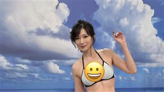 55歲溫翠蘋穿比基尼解放真實身材　網看呆