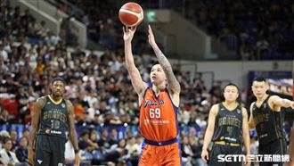 卡米諾斯為盧峻翔抱屈　MVP竟只有5次罰球