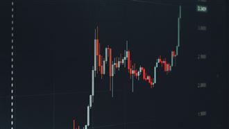 龍頭股價腰斬！謝金河：1類台廠挑戰來了