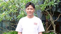 《吃桌》爆衝突　陳隨意失控遭強行拉開
