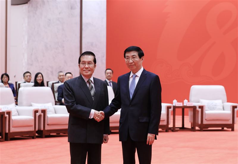 海峽論壇會前中國全國政協主席王滬寧會見國民黨副主席張榮恭一行人（圖／國民黨提供）