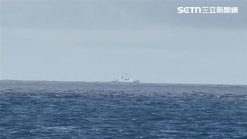中國海警船越界廣播挑釁!海巡署全程緊盯