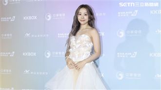 艾薇穿白婚紗疑閃婚！坦承和男友早有共識