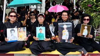 泰長公主遺體送抵王宮　數千民眾不捨送別