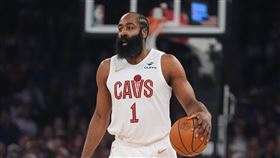 哈登（James Harden）非法攜帶武器被捕。（圖／美聯社／達志影像）