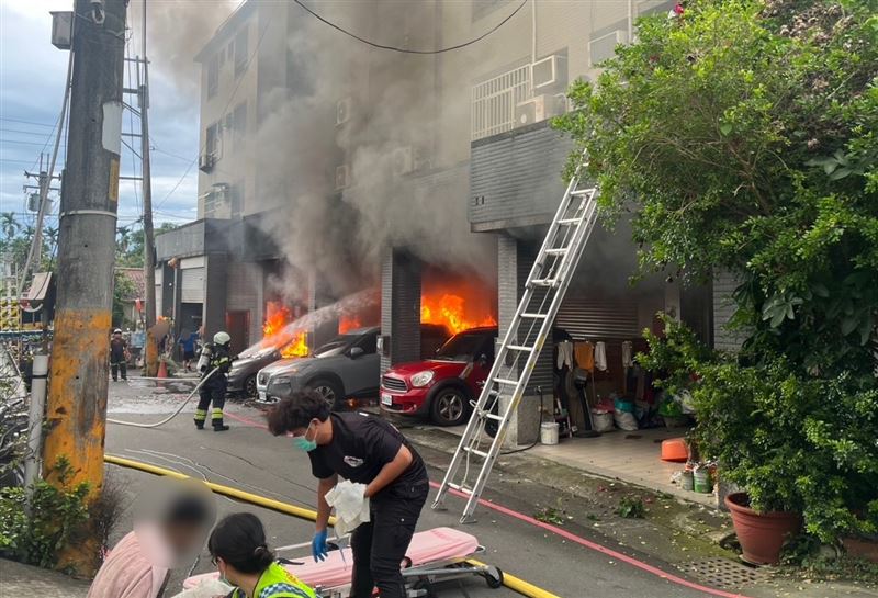 南投市某透天厝民宅發生火警,造成2人死亡。(圖/翻攝畫面)