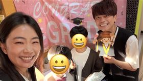 蔡阿嘎家人參加小兒子幼稚園畢業典禮。（圖／翻攝自IG）