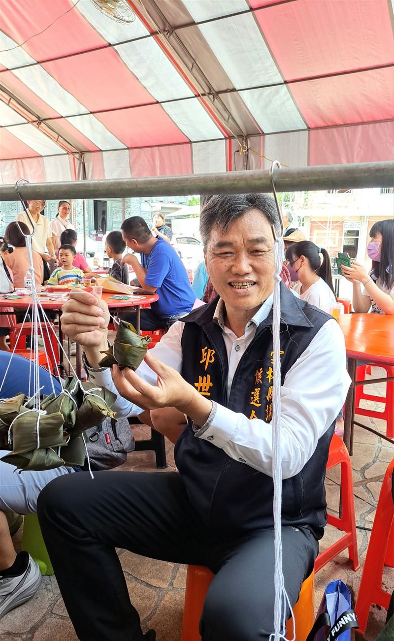 邱世文宣布退出民進黨,以無黨籍身分參選雲林縣第一選區議員。(圖/翻攝自邱世文臉書)