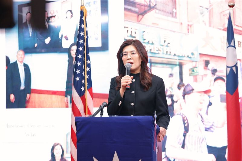 國民黨主席鄭麗文赴美訪問。(圖/翻攝自鄭麗文臉書)