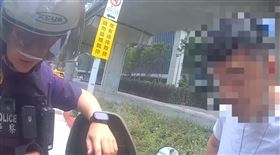 吳男辯稱以為自己購買的是「無毒品」煙彈，另空氣槍為多年前玩生存遊戲所購買。（圖／翻攝畫面）