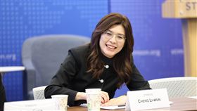 鄭麗文在洛杉磯美西華人學會發表「美中台和平繁榮之旅最後一站」專題演講遭抗議「賣台」（圖／國民黨提供） 