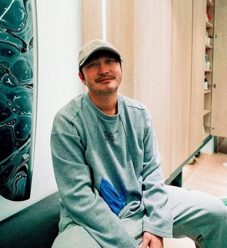 這場因同音誤會引發的烏龍插曲,也讓不少網友笑翻,直呼「司機超淡定」、「差點上演大型認親現場」,再次展現KID幽默又接地氣的一面。(圖/翻攝自KID IG)