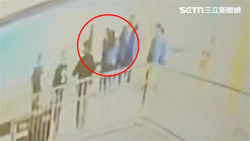 監視器拍下事發現場
